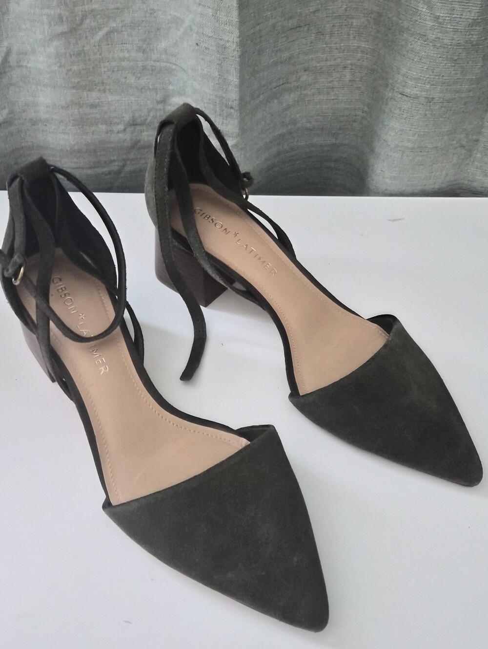 Gibson Latimer Green Olive Suede Pointed-Toe Ankle Tie Heels Size 9.5